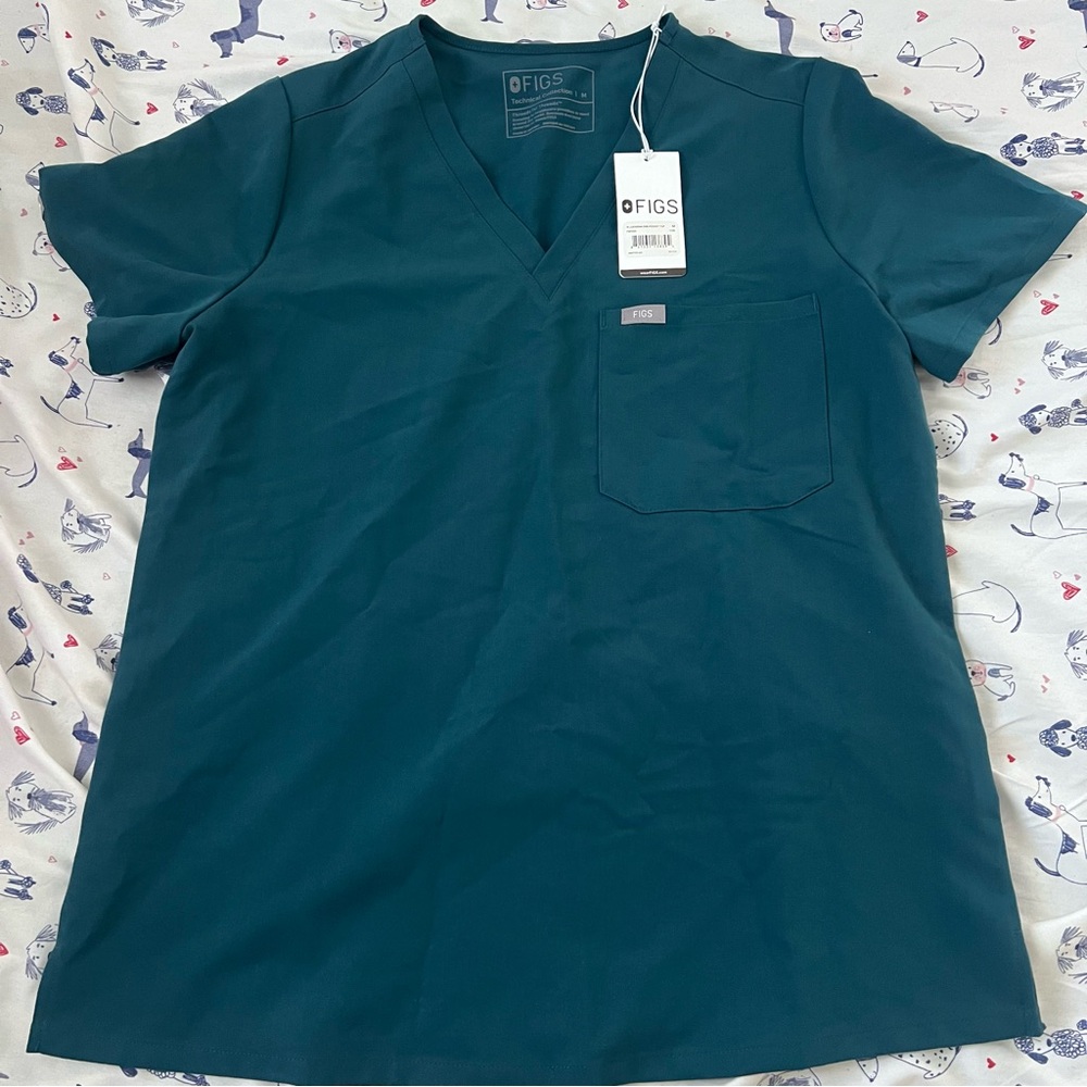 Figs Women Catarina One-Pocket Top